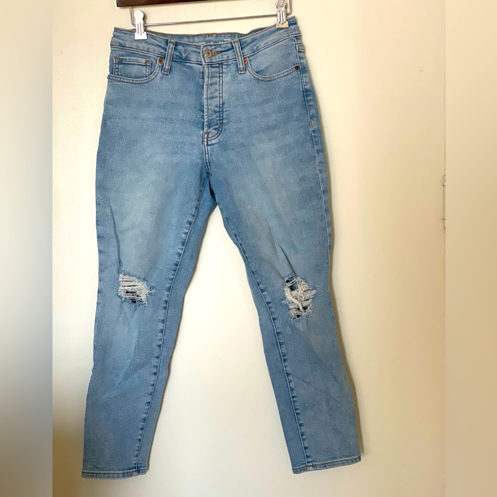 Old Navy OG Straight Leg Jeans - Light wash size 6